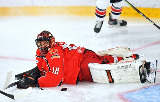 Russia Ice Hockey Kontinental League Avtomobilist - Metallurg