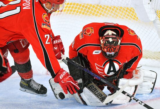 Russia Ice Hockey Kontinental League Avtomobilist - Metallurg