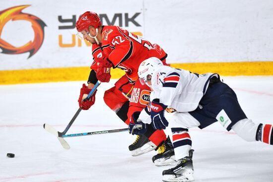 Russia Ice Hockey Kontinental League Avtomobilist - Metallurg