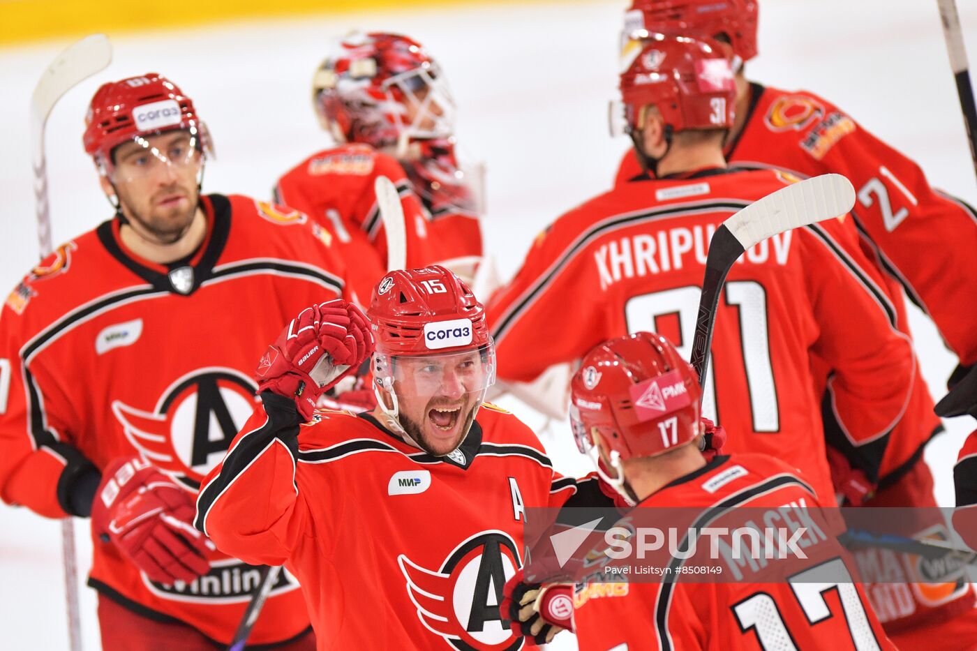 Russia Ice Hockey Kontinental League Avtomobilist - Metallurg