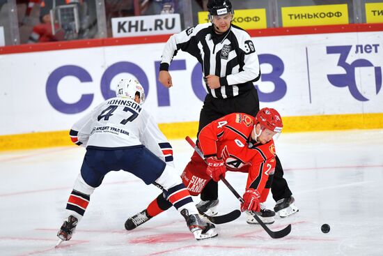 Russia Ice Hockey Kontinental League Avtomobilist - Metallurg