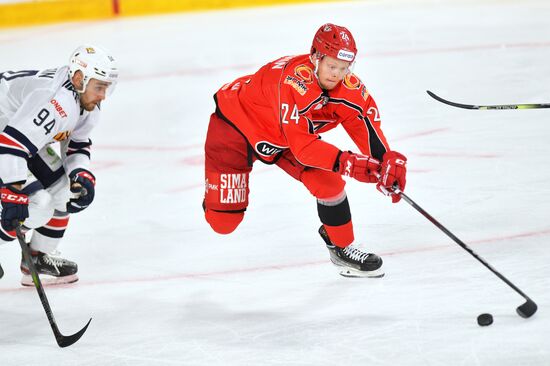 Russia Ice Hockey Kontinental League Avtomobilist - Metallurg