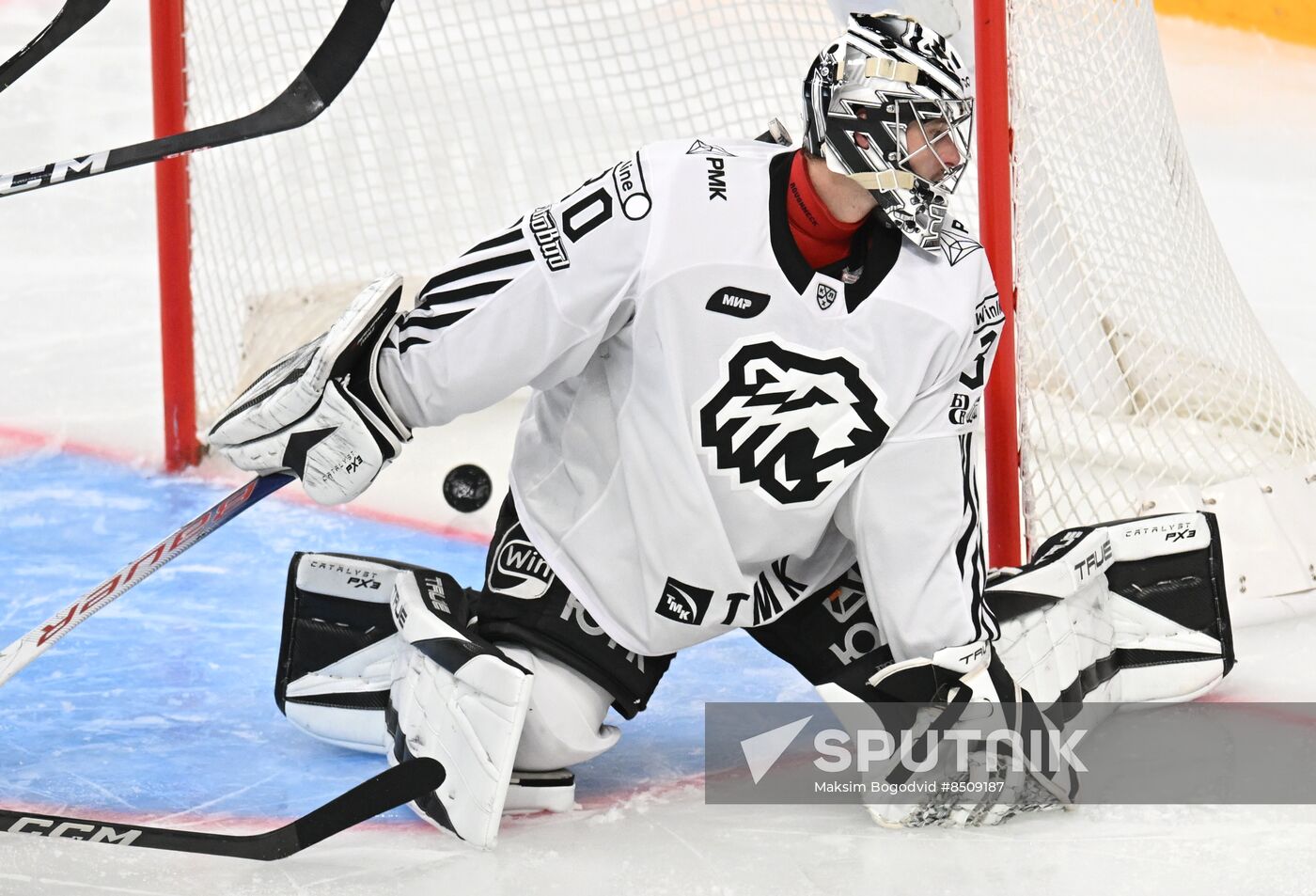 Russia Ice Hockey Kontinental League Ak Bars - Traktor