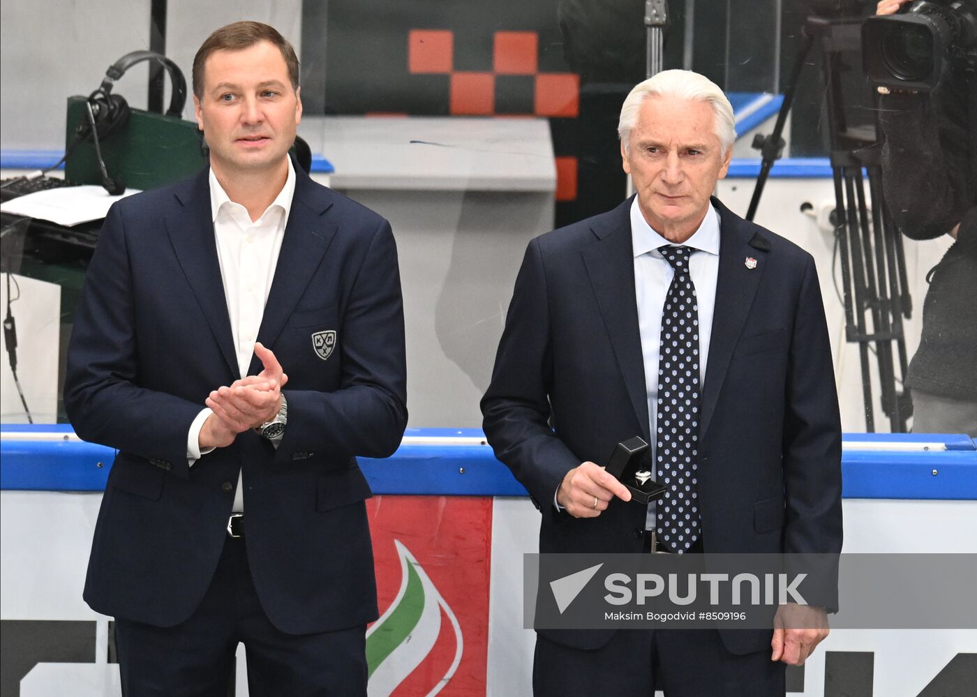 Russia Ice Hockey Kontinental League Ak Bars - Traktor