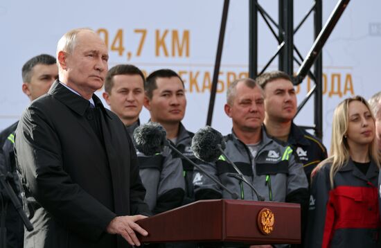 Russia Putin Vostok M-12 Motorway