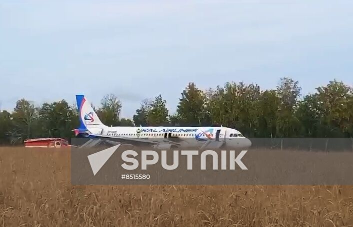 Russia Aircraft Emergency Landing