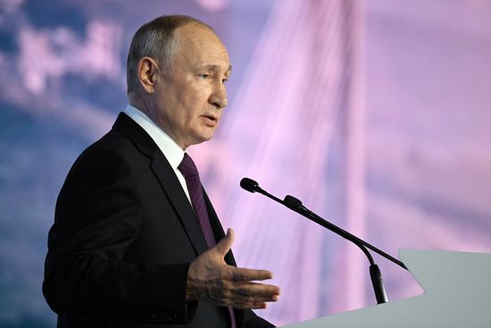 EEF-2023. Plenary Session