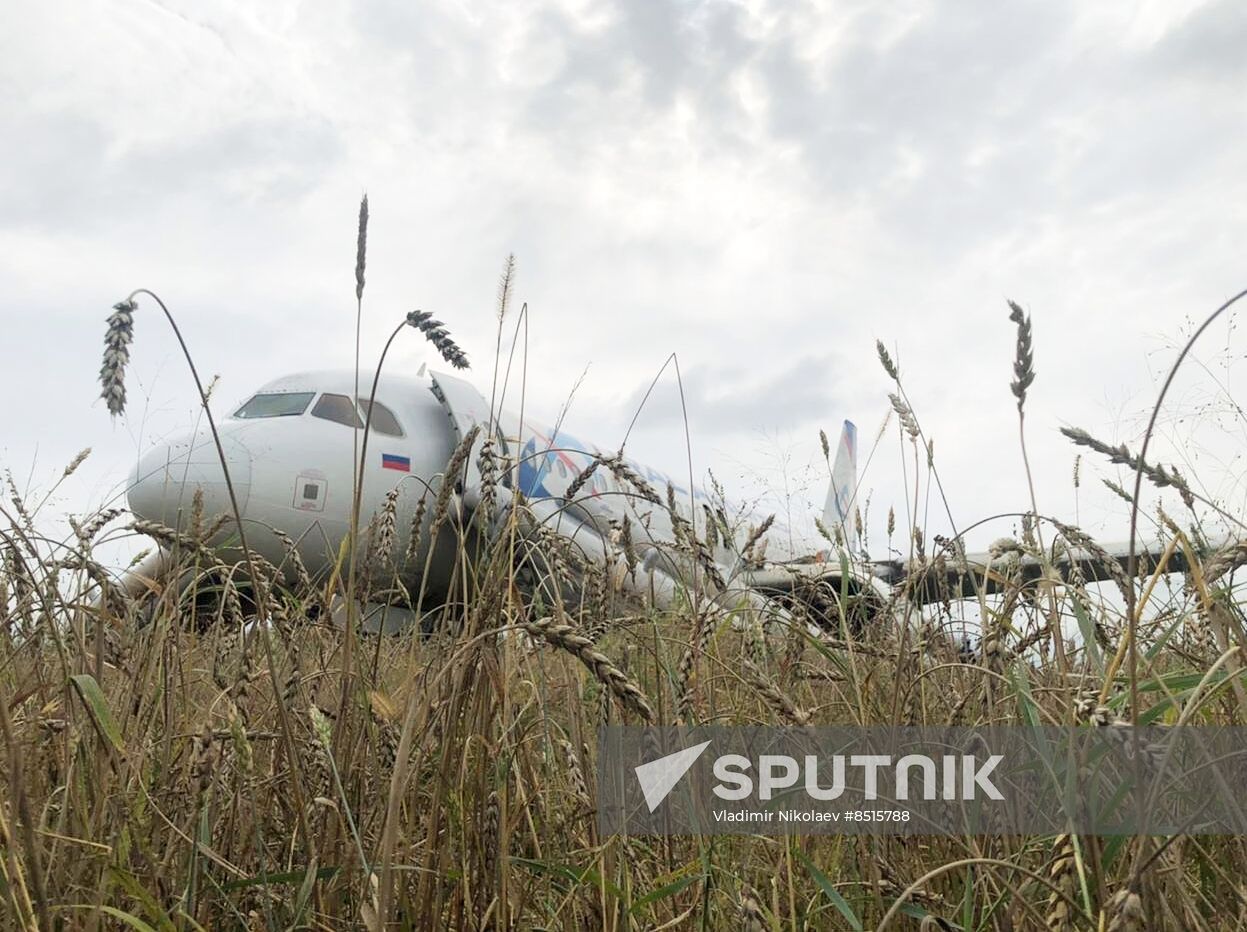 Russia Aircraft Emergency Landing