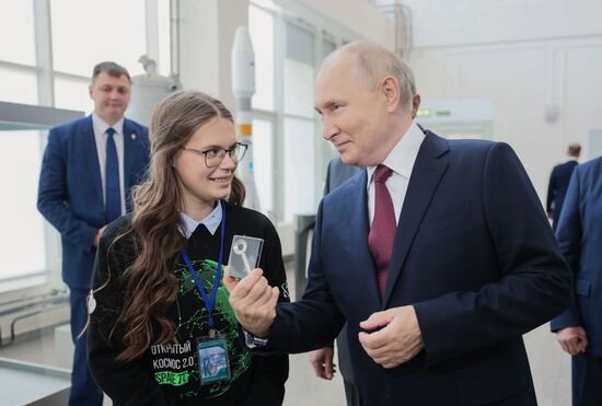 Russia Putin Far Eastern Federal District