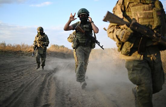 Russia Ukraine Military Operation Recruits Training