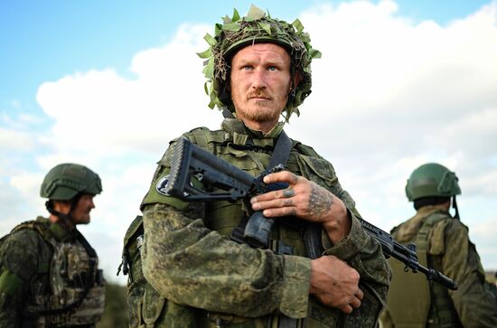 Russia Ukraine Military Operation Recruits Training