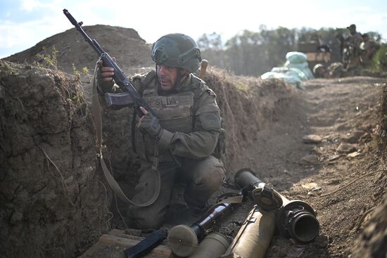 Russia Ukraine Military Operation Recruits Training