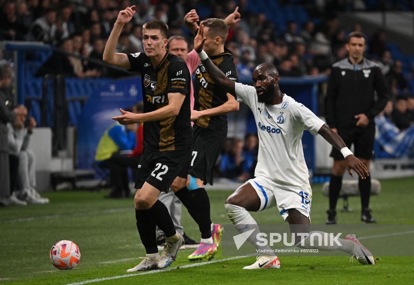 Russia Soccer Premier-League Dynamo - Pari NN