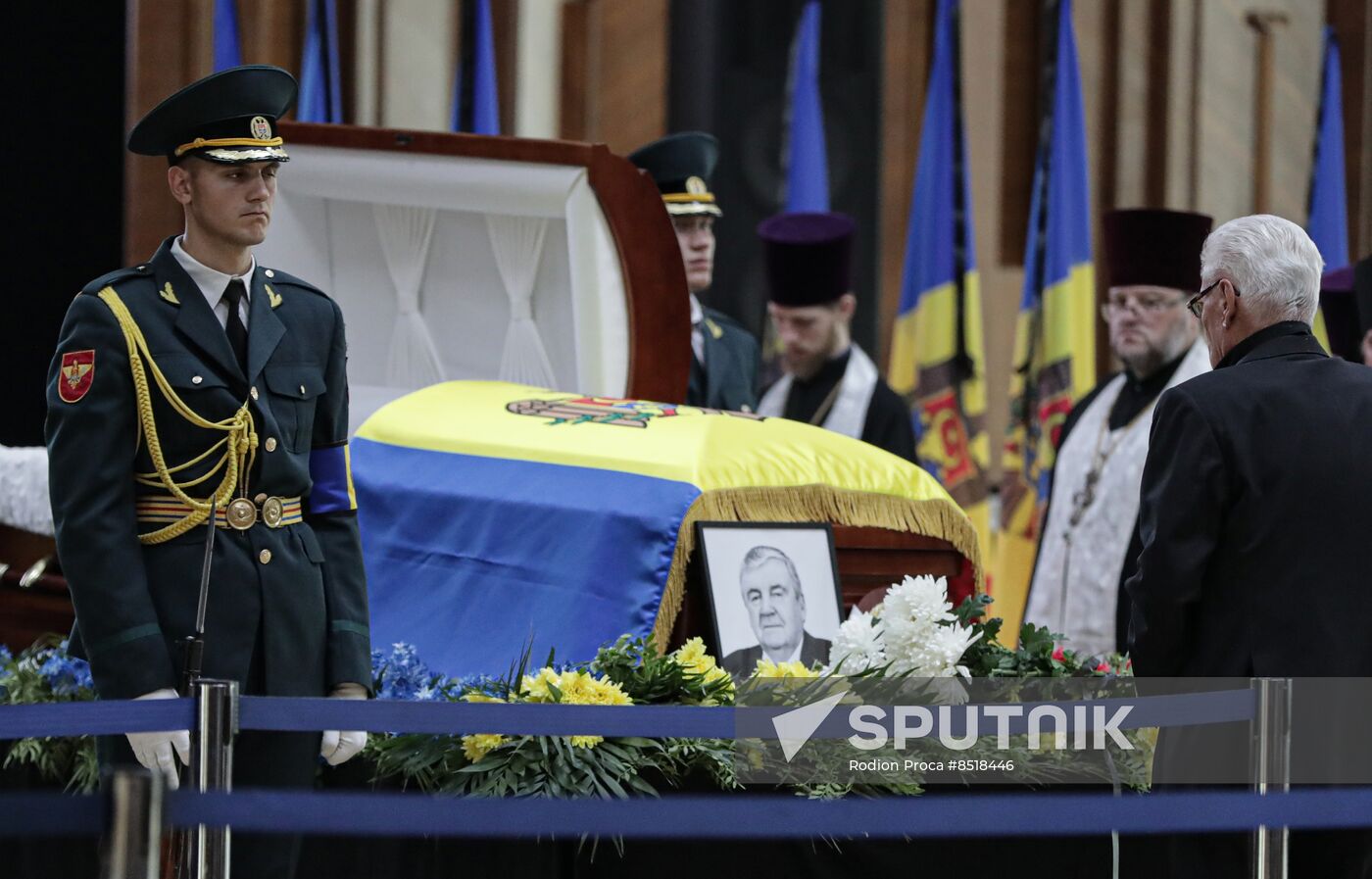 Moldova First President Snegur Death