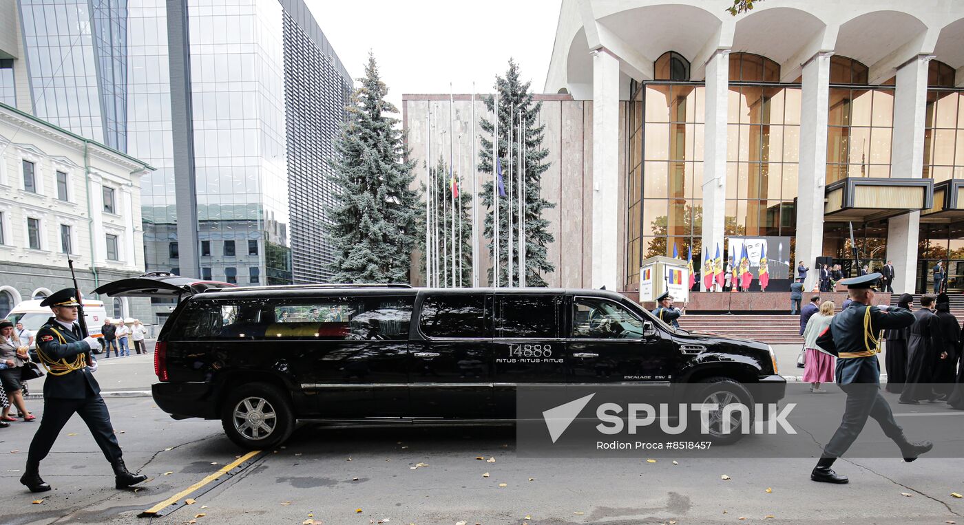 Moldova First President Snegur Death