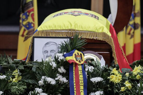 Moldova First President Snegur Death