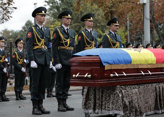 Moldova First President Snegur Death