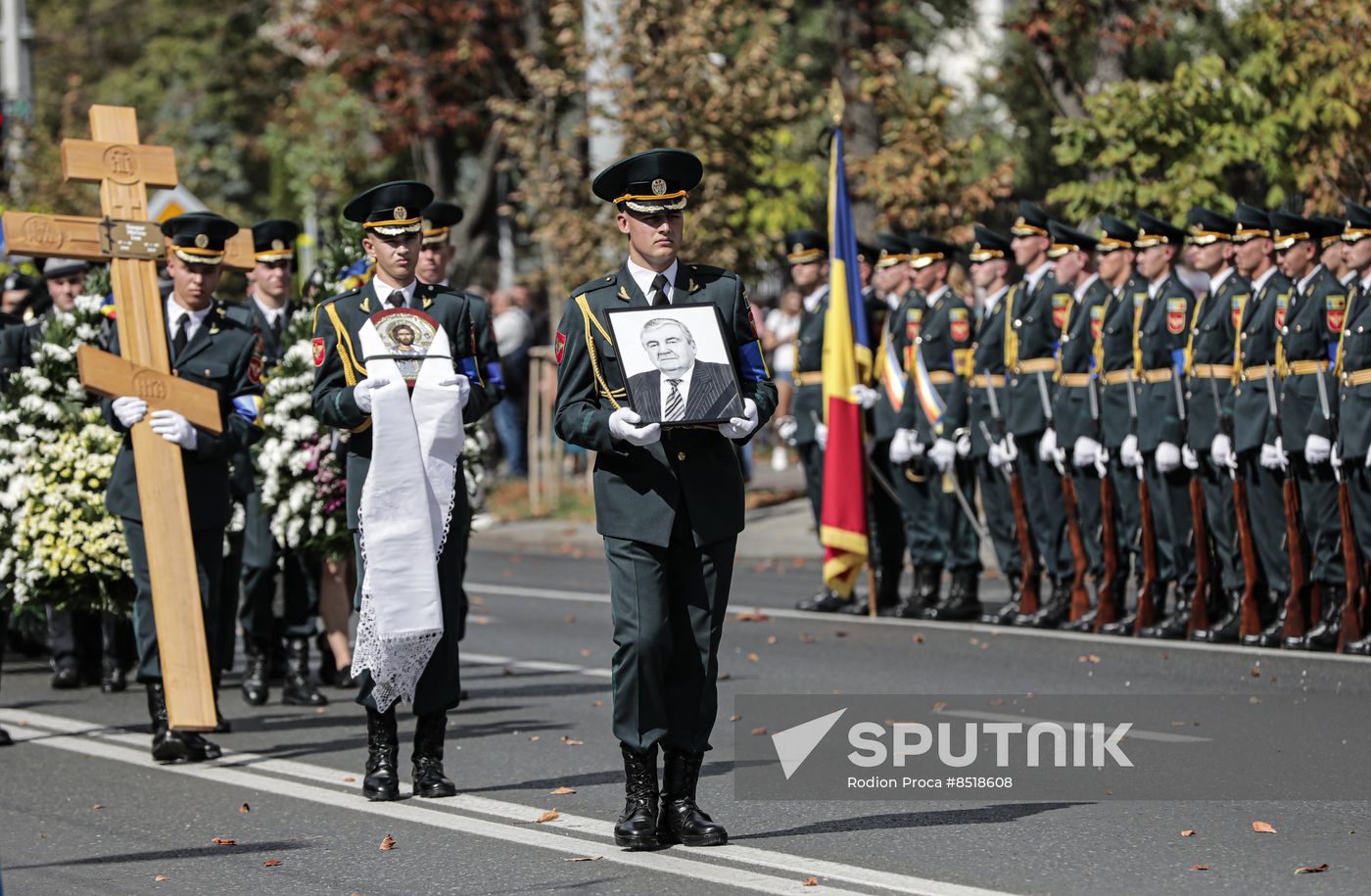 Moldova First President Snegur Death