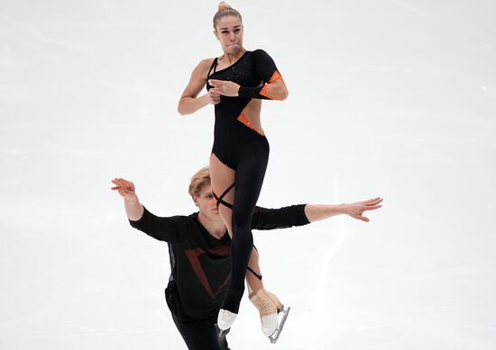 Russia Figure Skating Test Skates Pairs