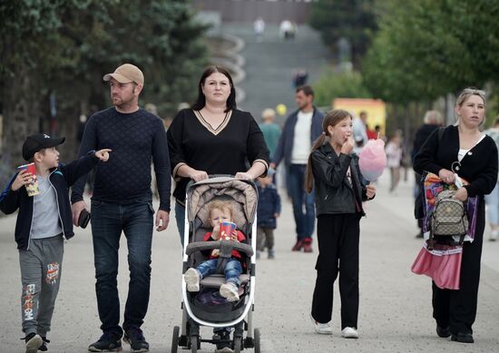 Russia DPR Mariupol City Day