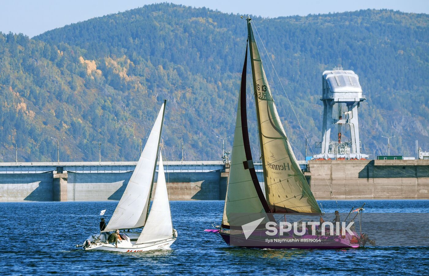 Russia Sailing