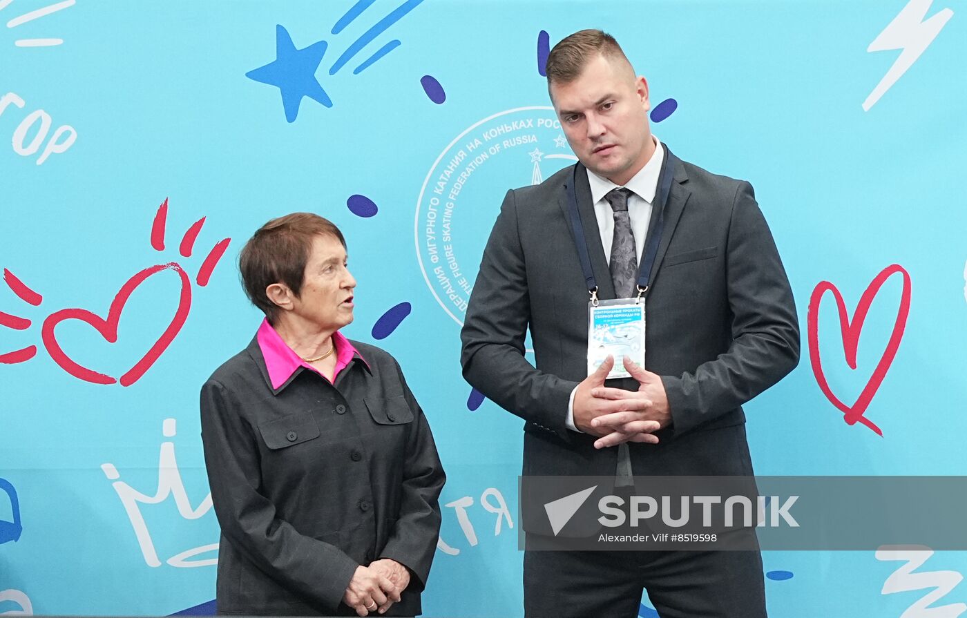 Russia Figure Skating Test Skates Pairs