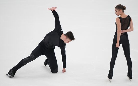 Russia Figure Skating Test Skates Pairs