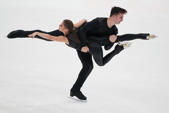 Russia Figure Skating Test Skates Pairs