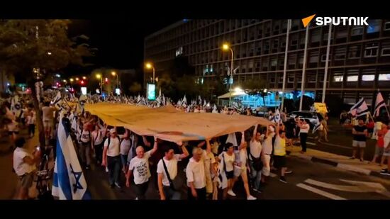 Thousands of Israelis protest judicial reform for 37th consecutive week 