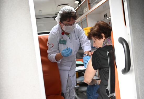 Russia Flu Vaccination