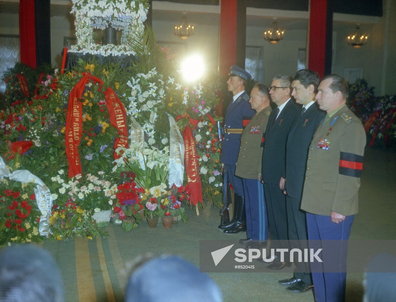 Funeral service for Yuri Gagarin and Vladimir Seryogin