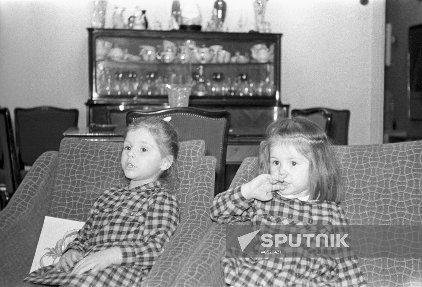 Yuri Gagarin's daughters