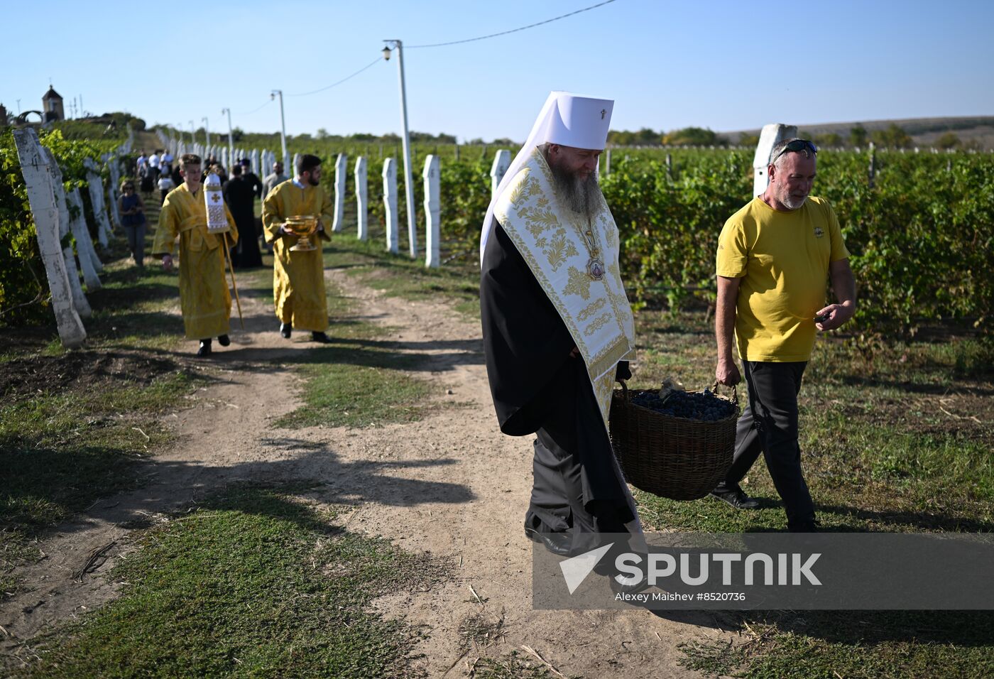 Russia LPR Agriculture Harvesting