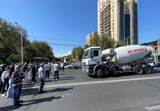 Armenia Azerbaijan Tensions Protests