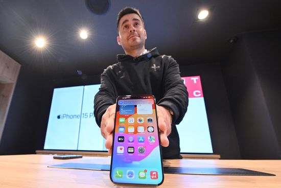 Russia Apple New iPhone