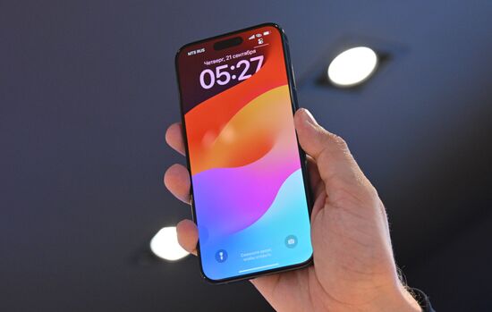 Russia Apple New iPhone