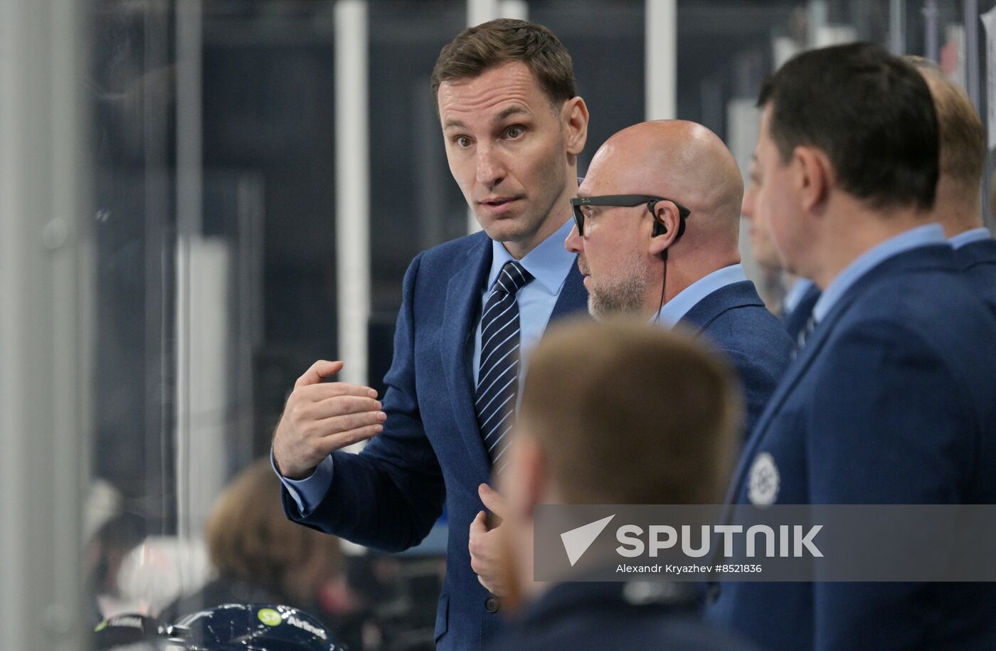 Russia Ice Hockey Kontinental League Sibir - Avangard