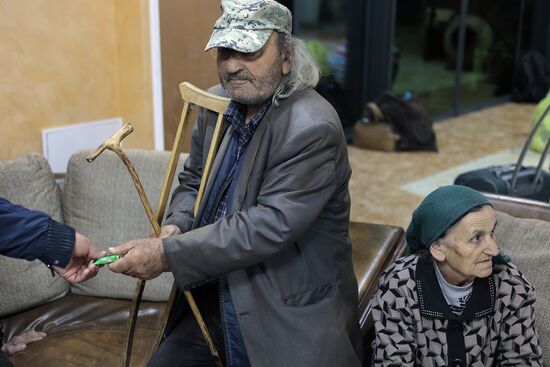 Armenia Azerbaijan Tensions Evacuees