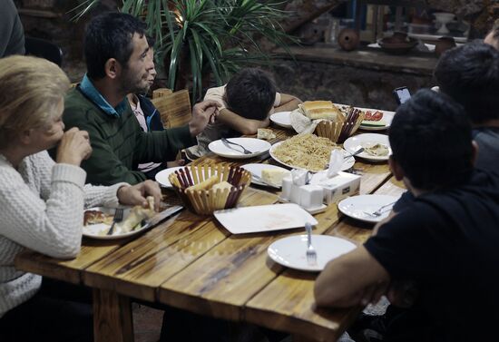 Armenia Azerbaijan Tensions Evacuees
