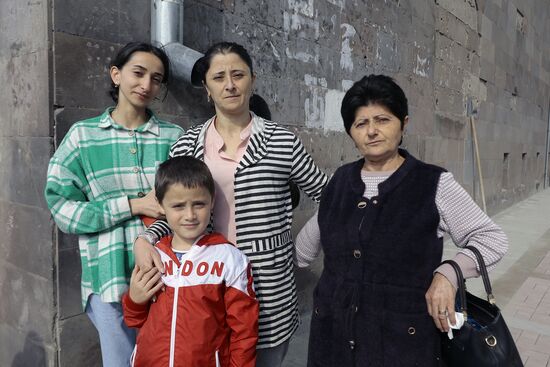 Armenia Azerbaijan Tensions Evacuees