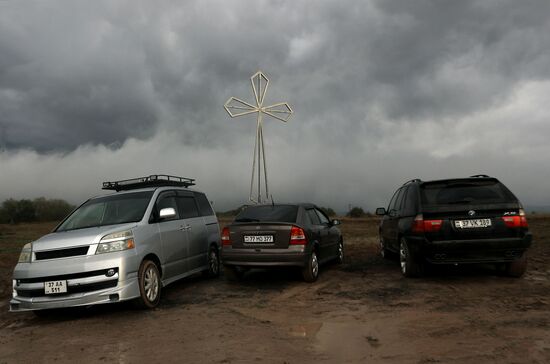 Armenia Azerbaijan Tensions Evacuees
