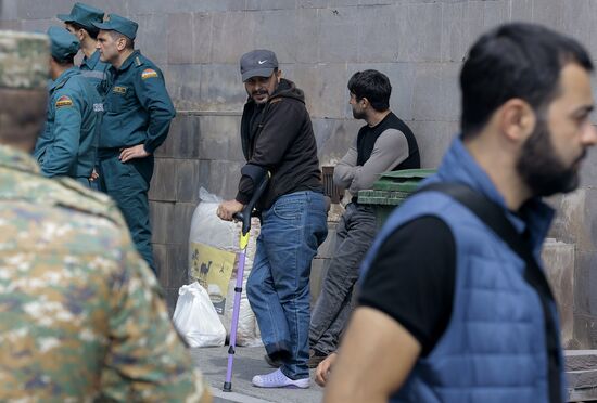 Armenia Azerbaijan Tensions Evacuees