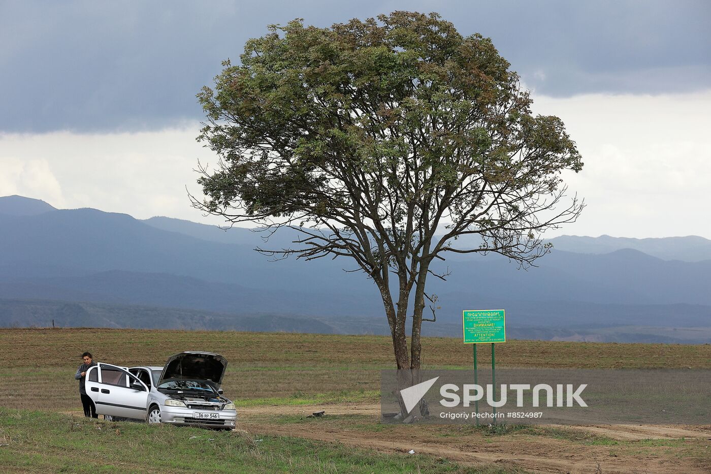 Armenia Azerbaijan Tensions Evacuees