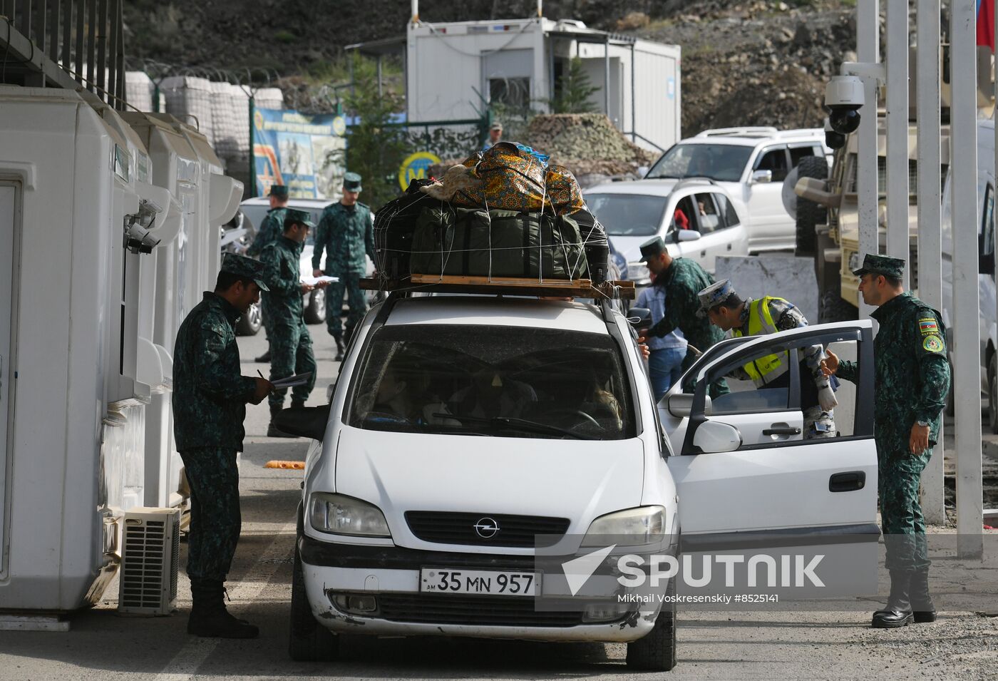 Azerbaijan Armenia Tensions Evacuees