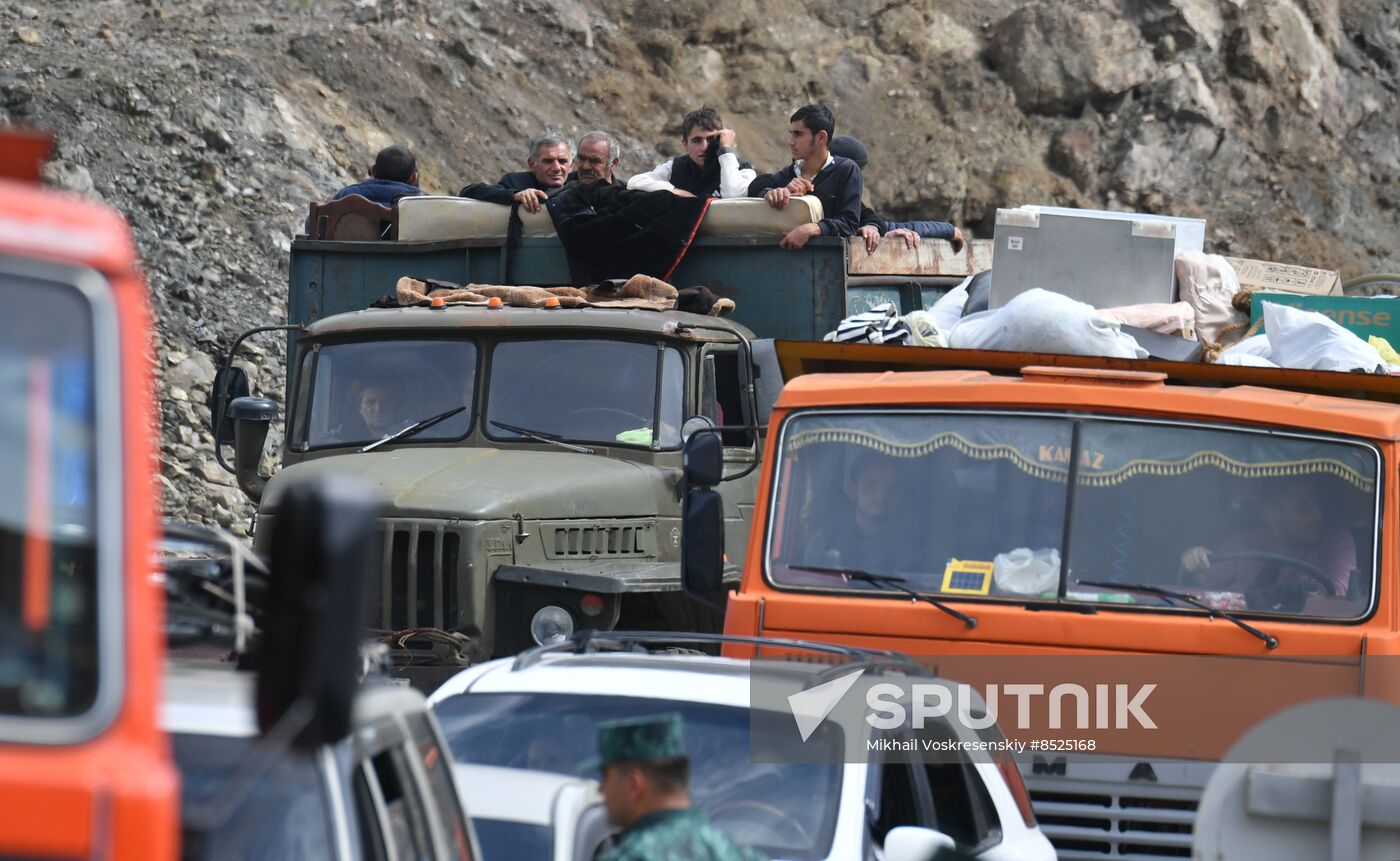 Azerbaijan Armenia Tensions Evacuees