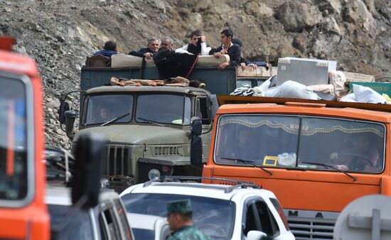 Azerbaijan Armenia Tensions Evacuees