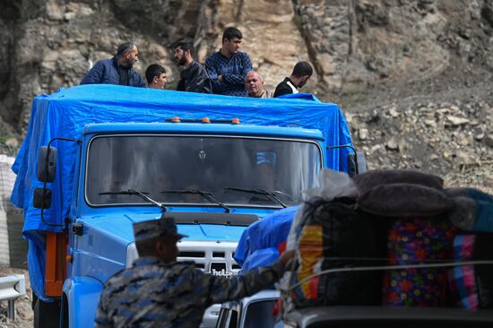 Azerbaijan Armenia Tensions Evacuees