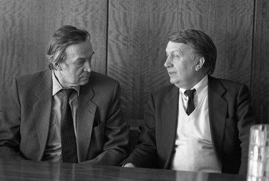 Der Spiegel magazine representatives visit USSR