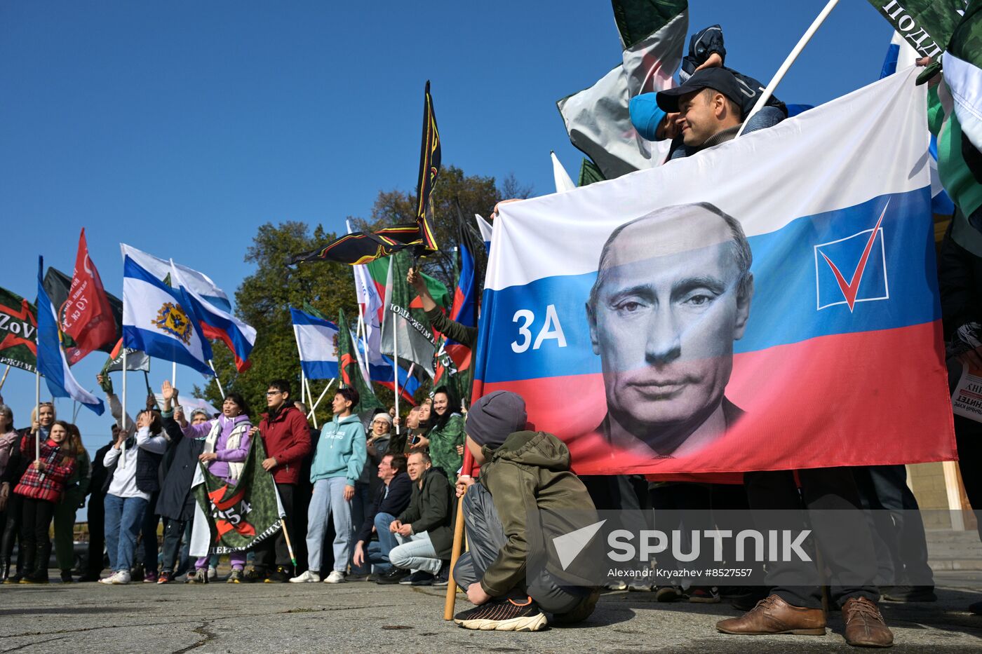 Russia New Regions Accession Day