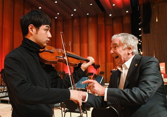 Russia Music Violin Competition